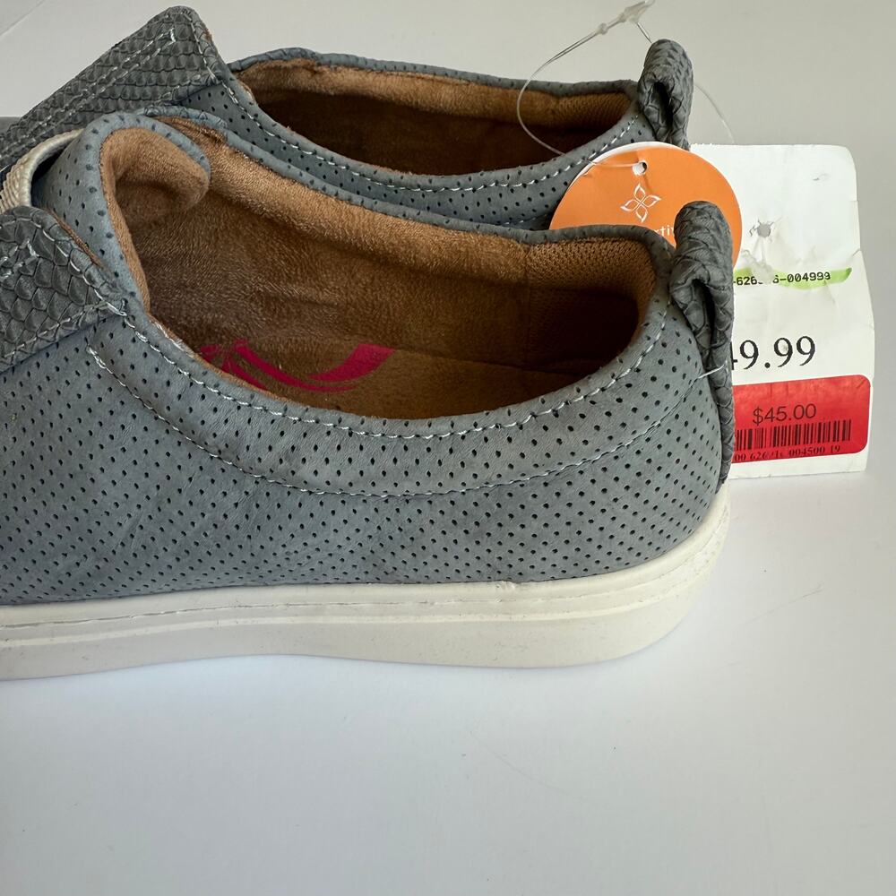 NEW Comfortiva Tacey Slate Blue-Gray Sneakers 6.5 Womens - Picture 9 of 13
